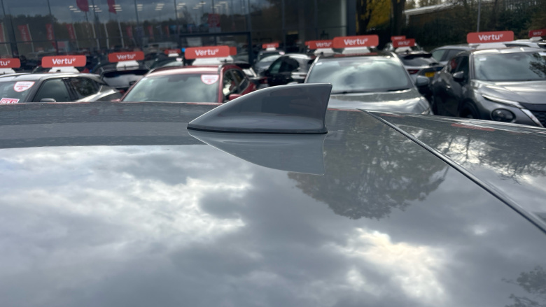 Nissan Qashqai 1.3 DiG-T MH Acenta Premium 5dr Petrol Hatchback